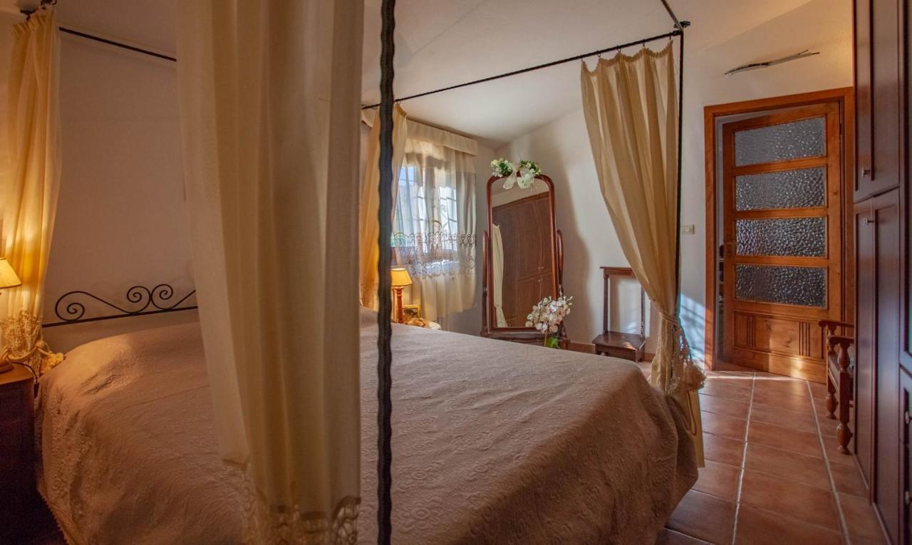 Villa Peditoltu Ольбія Екстер'єр фото