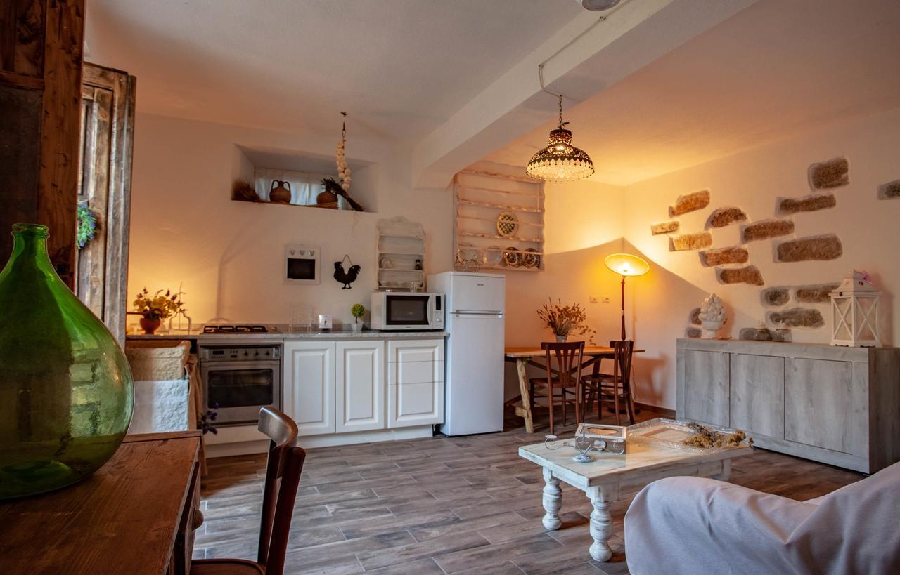 Villa Peditoltu Ольбія Екстер'єр фото