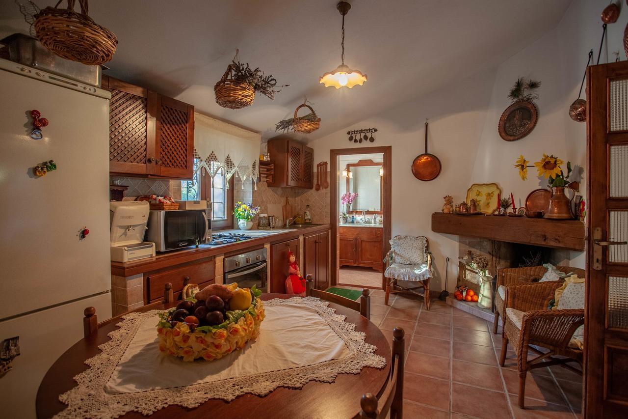 Villa Peditoltu Ольбія Екстер'єр фото