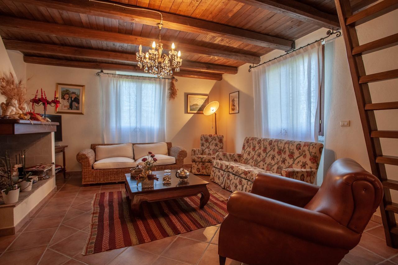 Villa Peditoltu Ольбія Екстер'єр фото